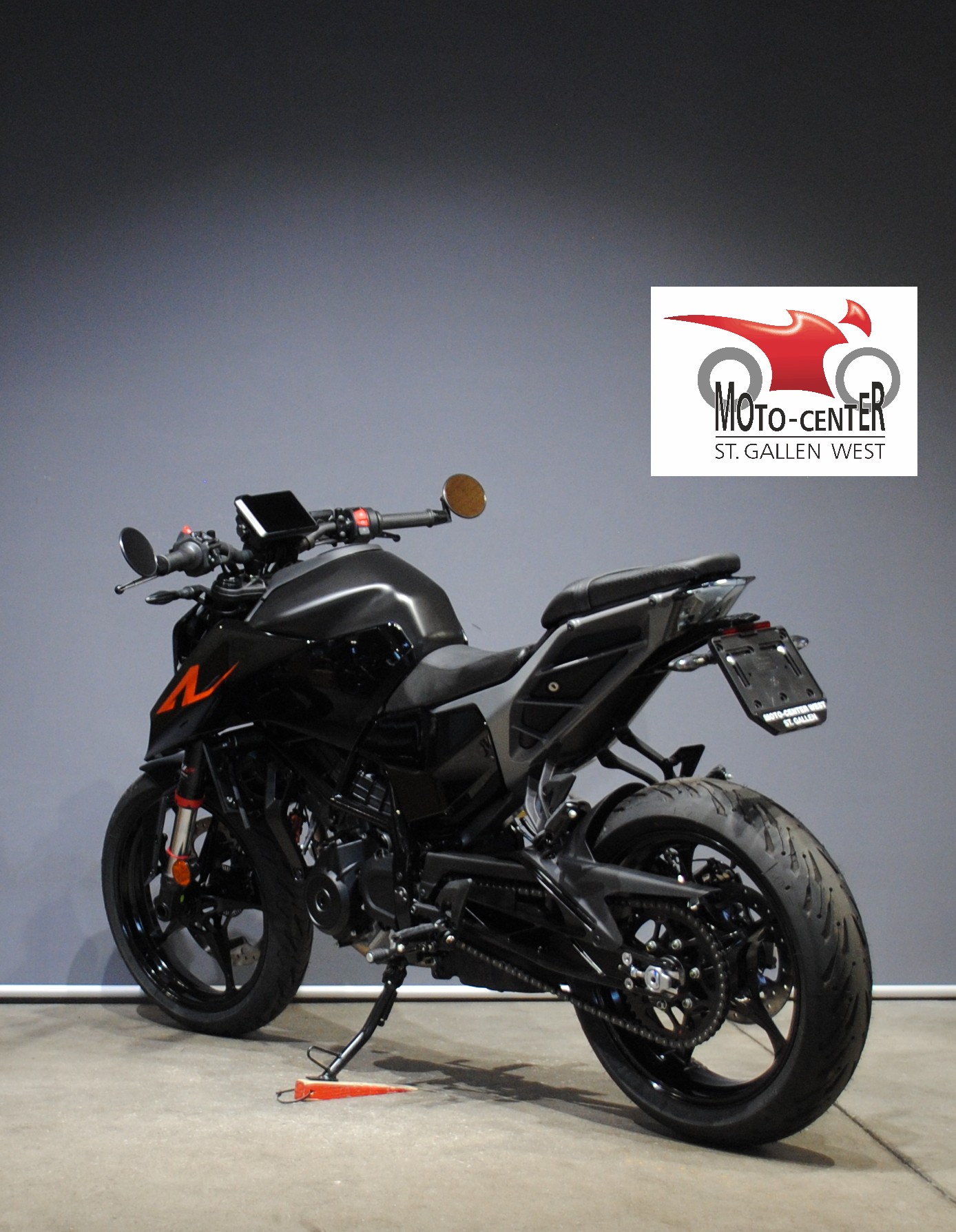 KTM 125 Duke-showroom-element-3