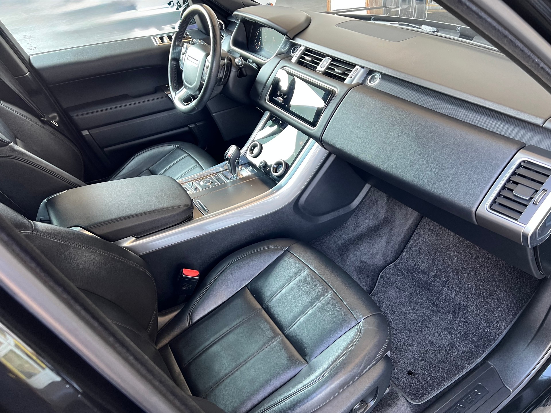 LAND ROVER Range Rover Sport 3.0 SDV6 HSE Dynamic Automatic-image-14
