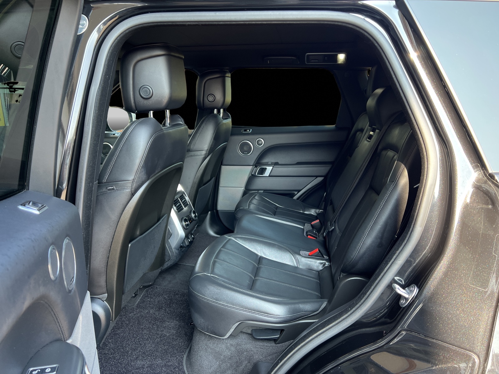 LAND ROVER Range Rover Sport 3.0 SDV6 HSE Dynamic Automatic-image-17