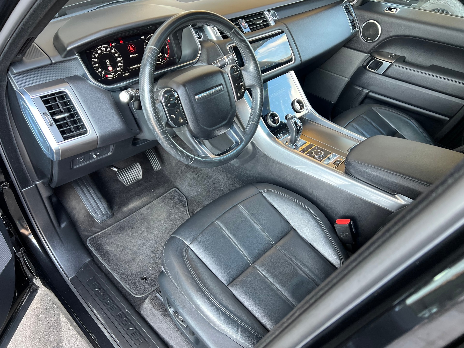 LAND ROVER Range Rover Sport 3.0 SDV6 HSE Dynamic Automatic-image-8