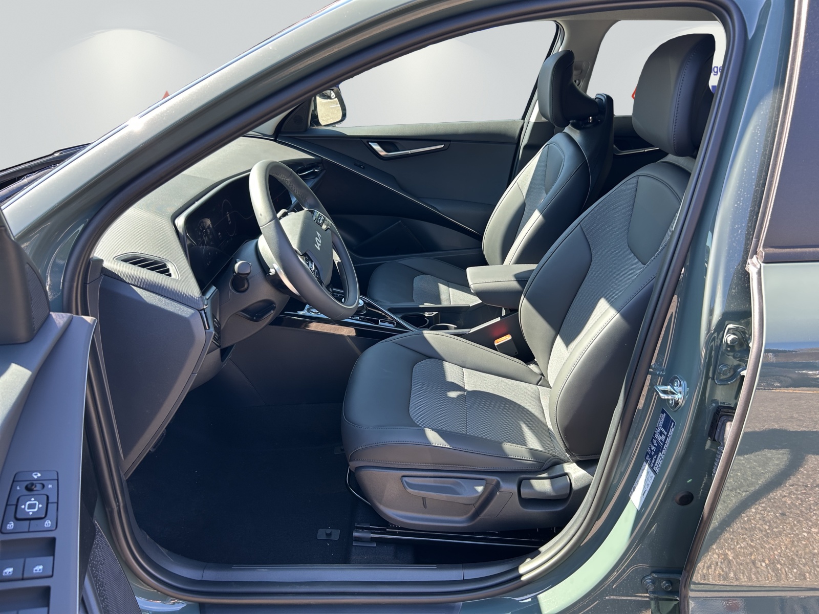 KIA Niro 1.6 GDi Hybrid Power Edition-image-7