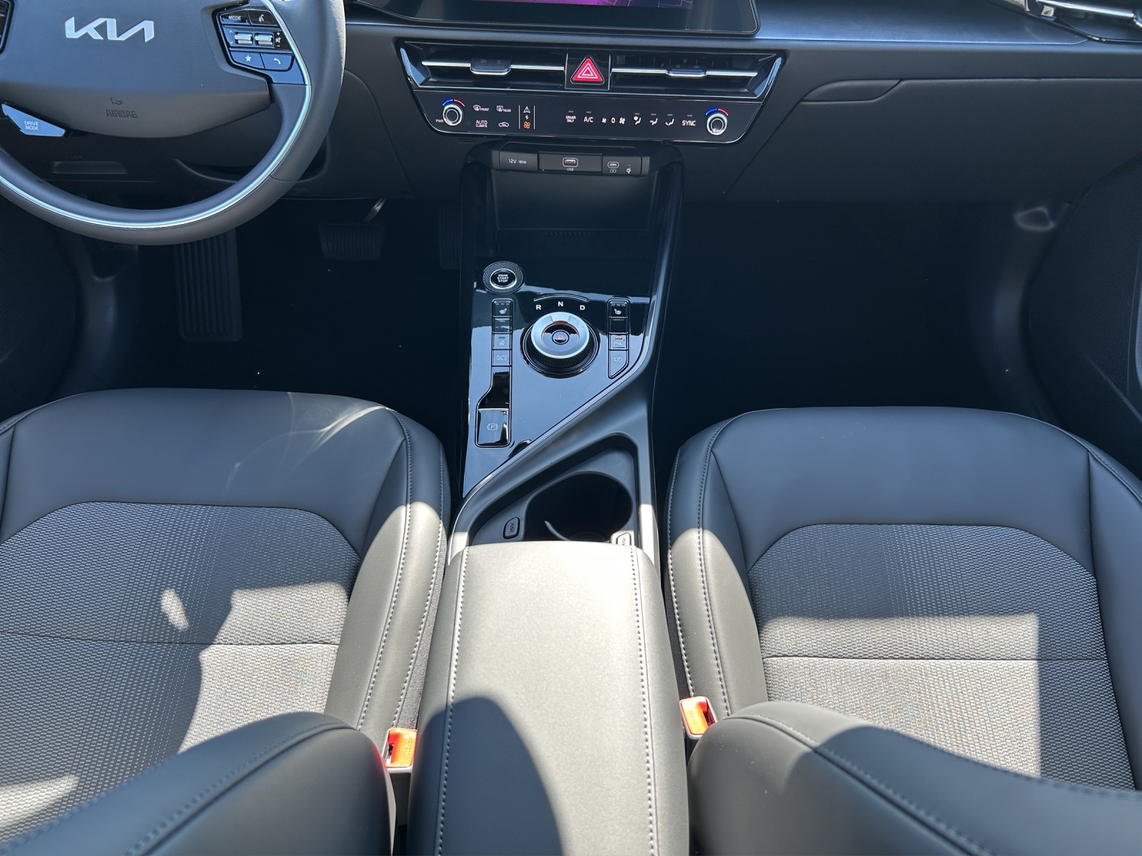 KIA Niro 1.6 GDi Hybrid Power Edition-image-13