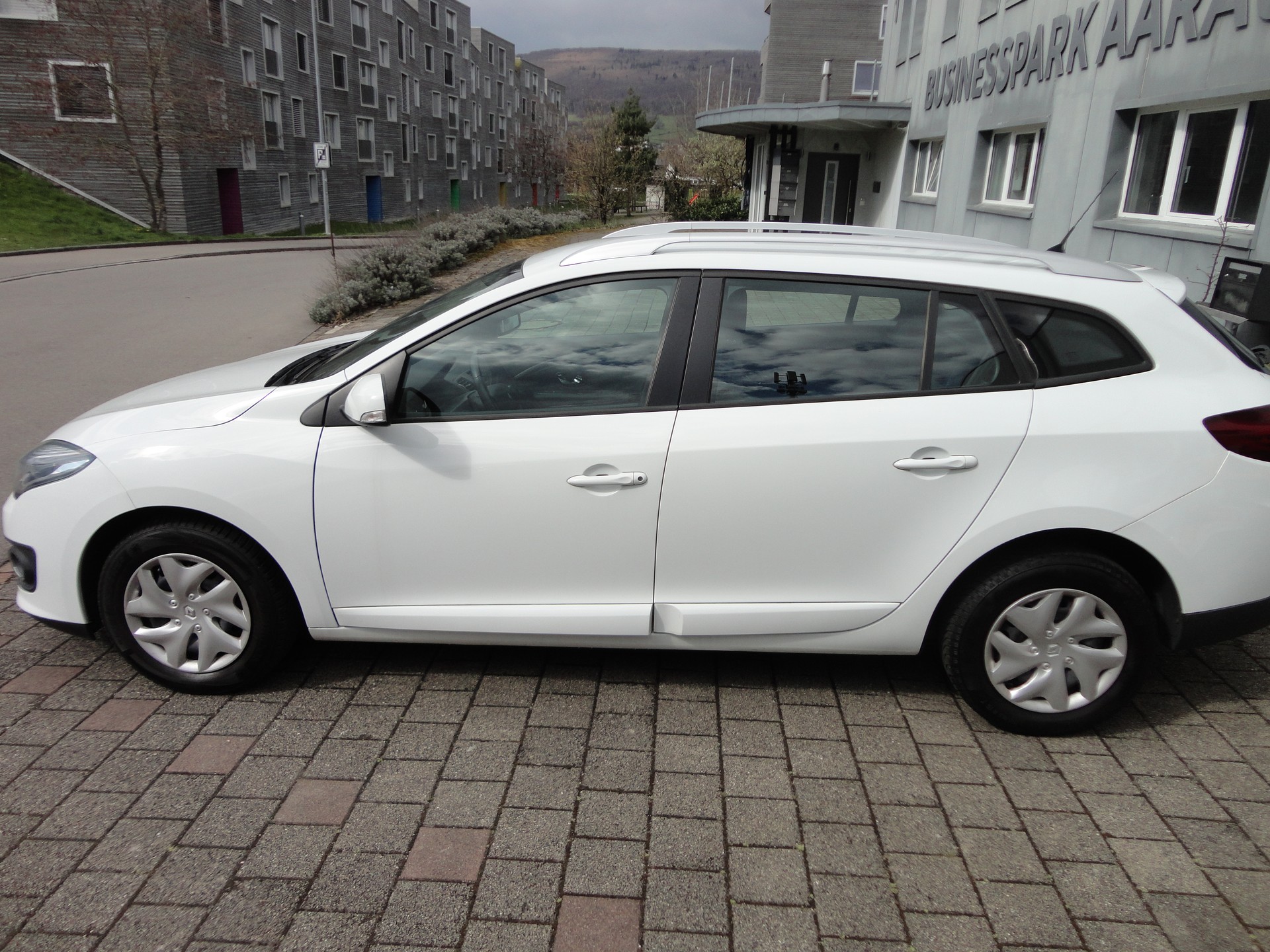 RENAULT Mégane Grandtour 1.5 dCi Expression-image-1