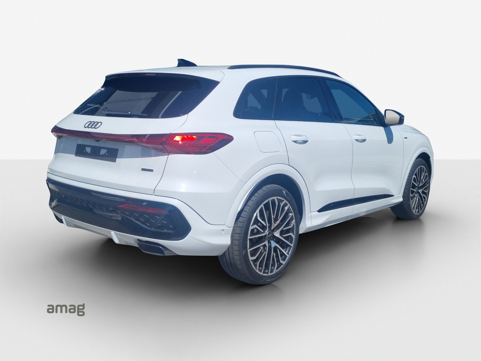 AUDI Q5 e-hybrid quattro 270 kW S-tronic-image-4