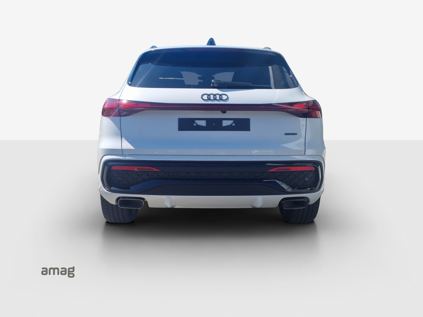 AUDI Q5 e-hybrid quattro 270 kW S-tronic-showroom-element-3