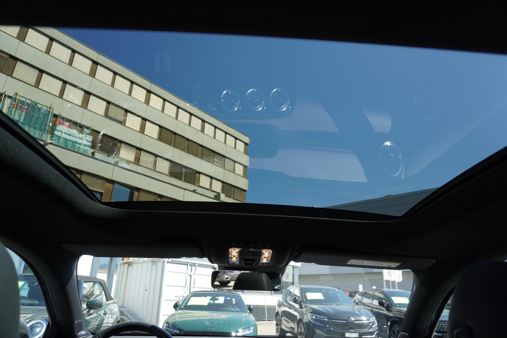 MERCEDES-BENZ A 250 e 8G-DCT AMG-LINE-image-15