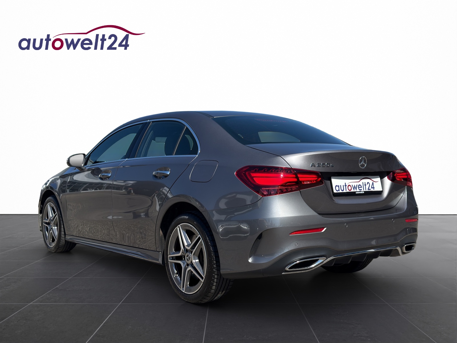 MERCEDES-BENZ A 250 e 8G-DCT AMG-LINE-image-7
