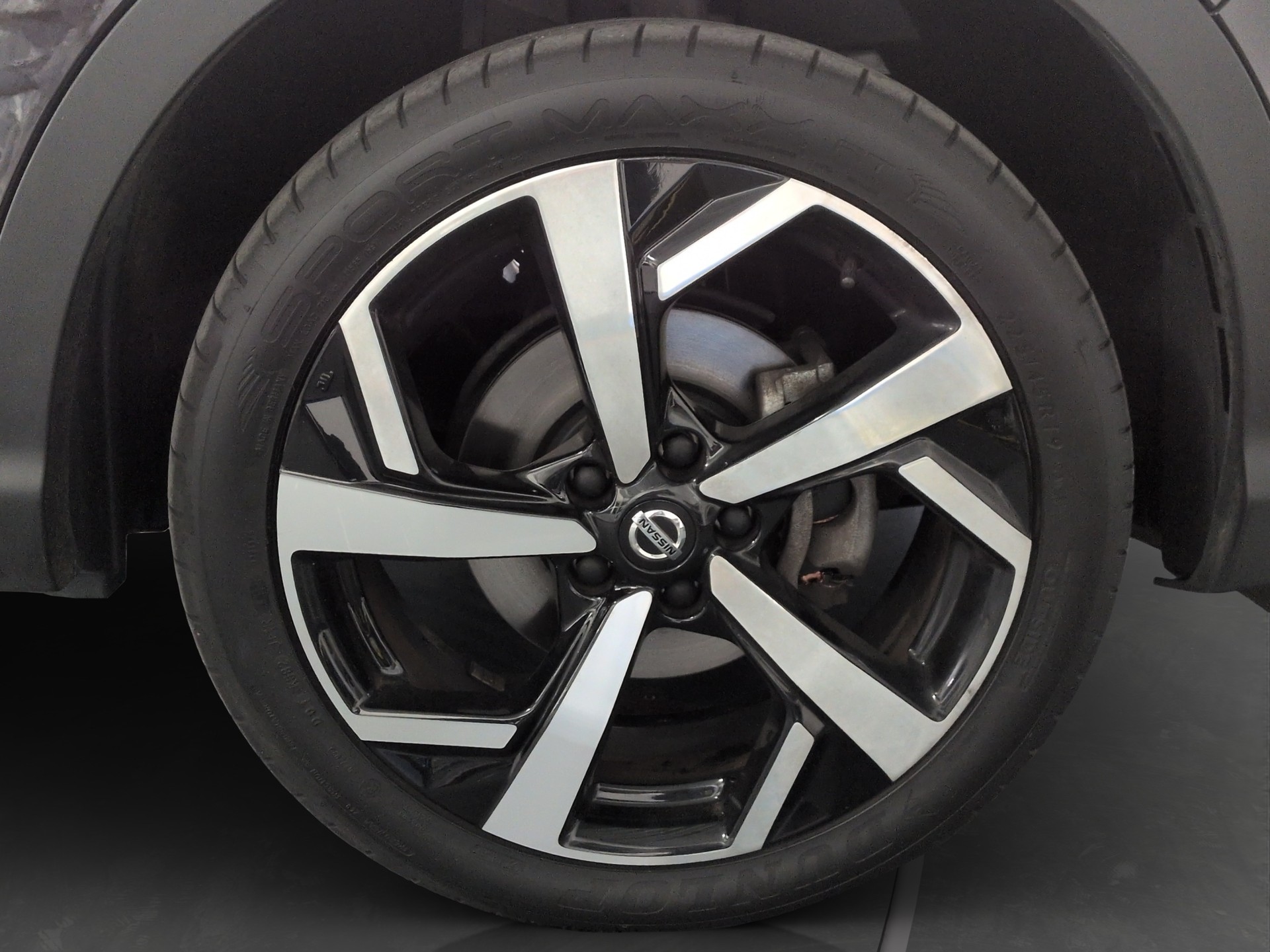 NISSAN Qashqai 1.3 DIG-T Akari DCT-image-17