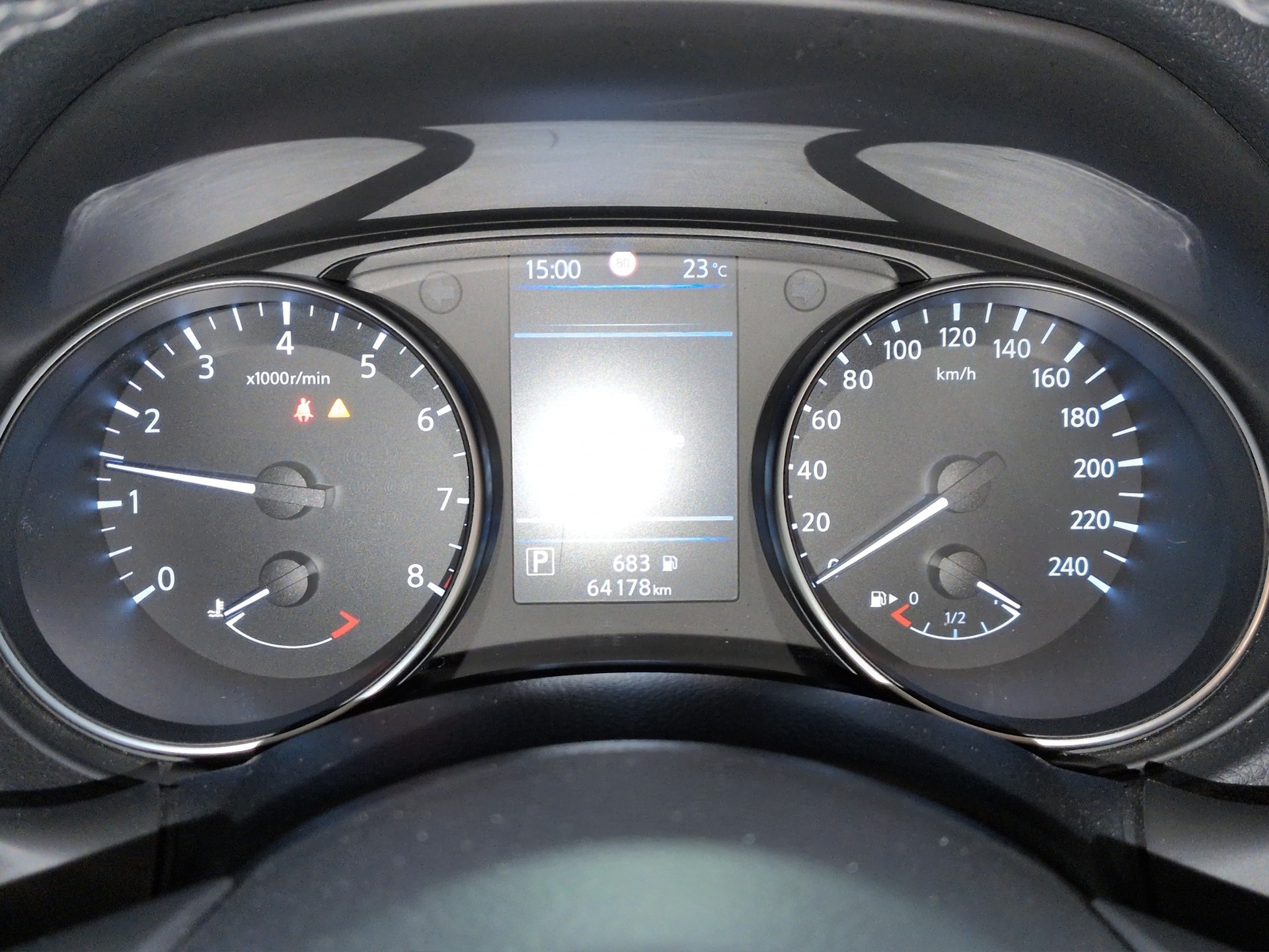 NISSAN Qashqai 1.3 DIG-T Akari DCT-image-10