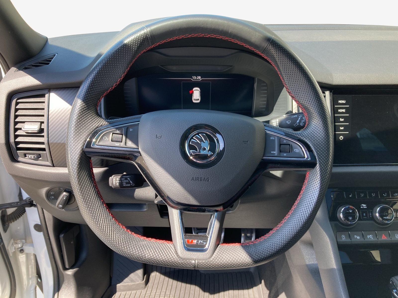 SKODA Kodiaq 2.0 Bi-TDI SCR RS 4x4 DSG-image-9
