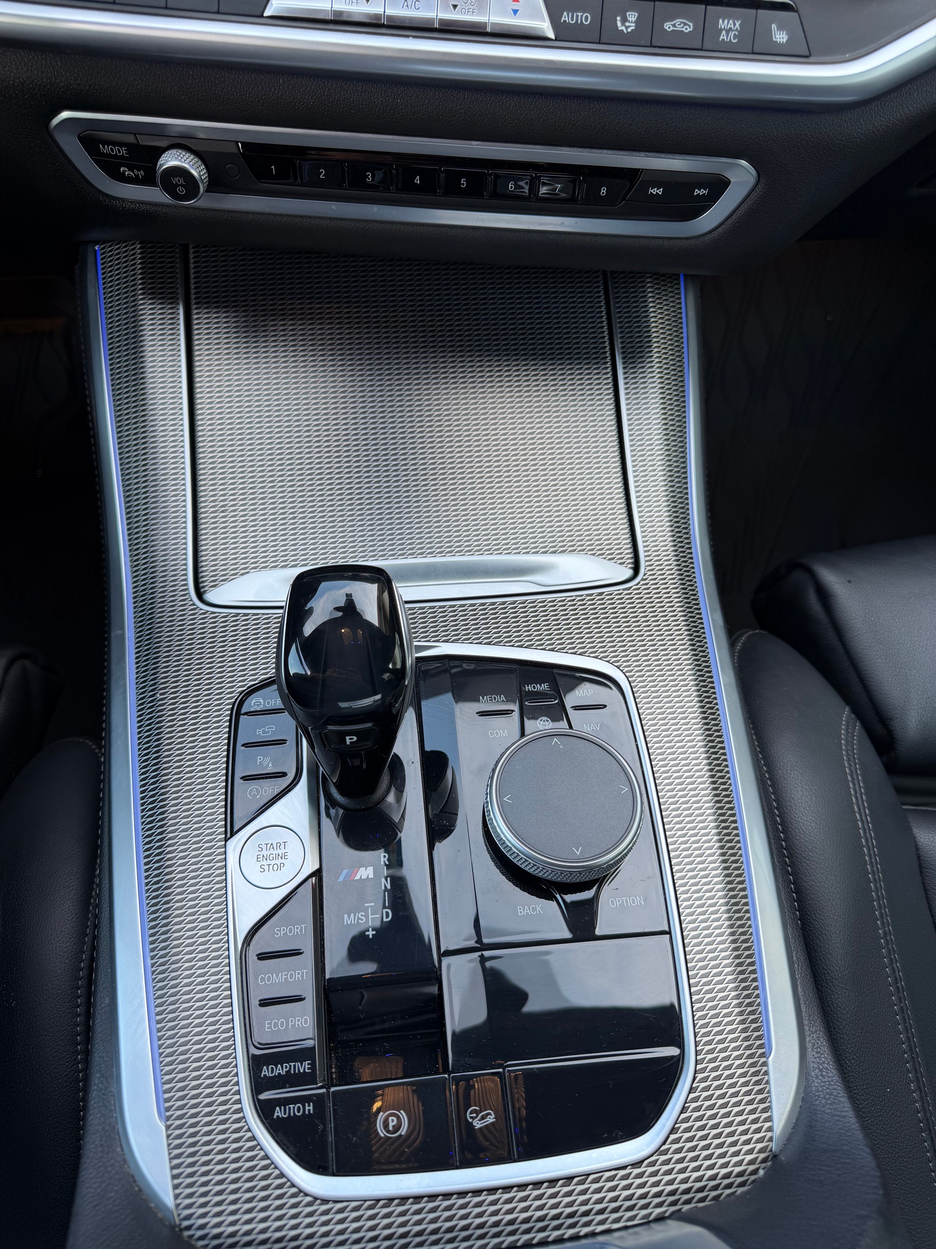 BMW X5 xDrive M50d Steptronic-image-9