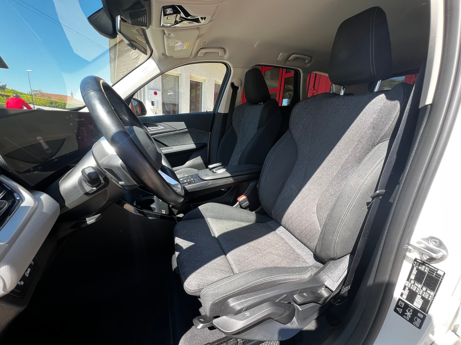 BMW X1 xDrive 20d 48V-image-11