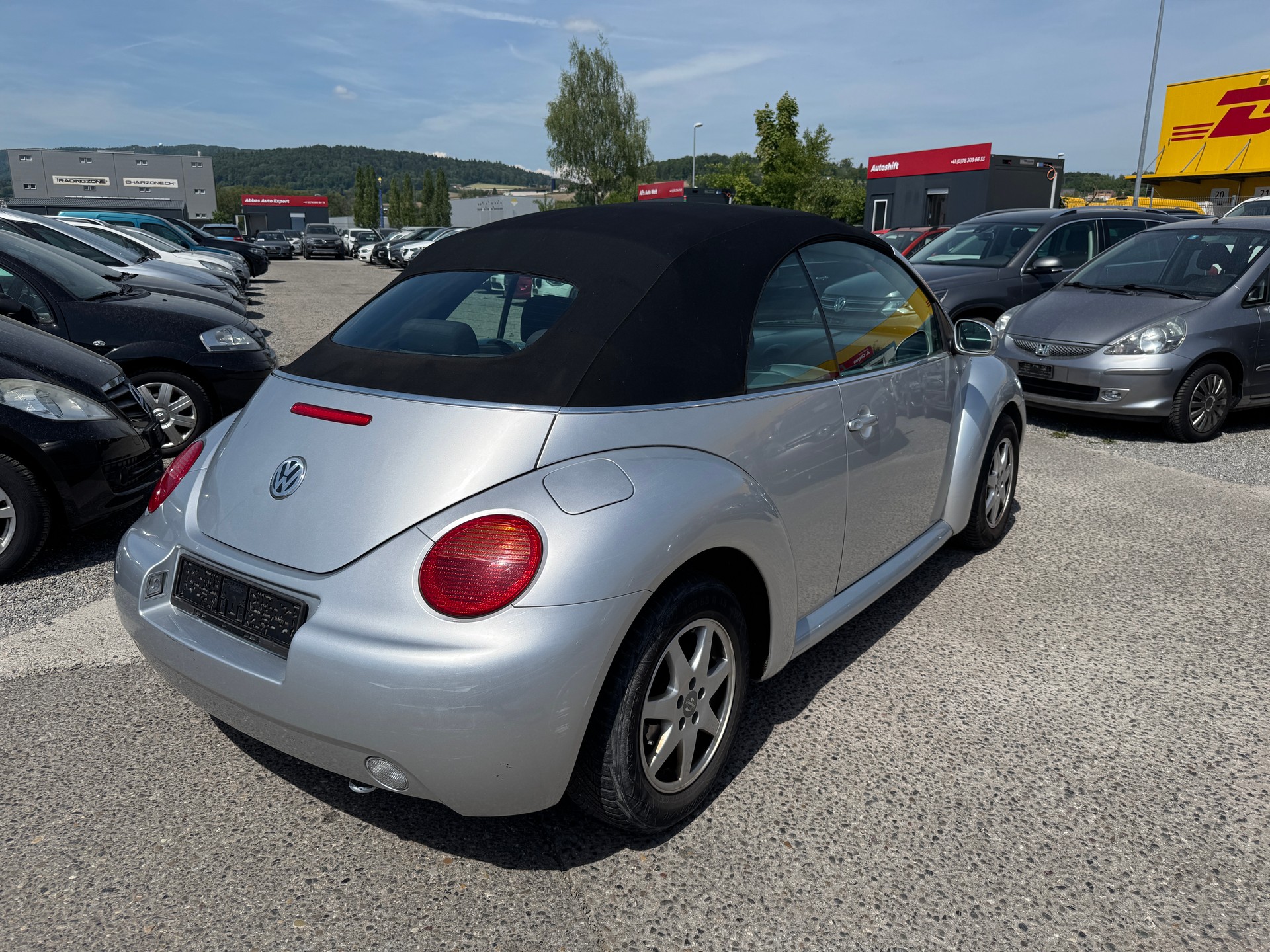 VW Beetle Cabrio 2.0-image-4