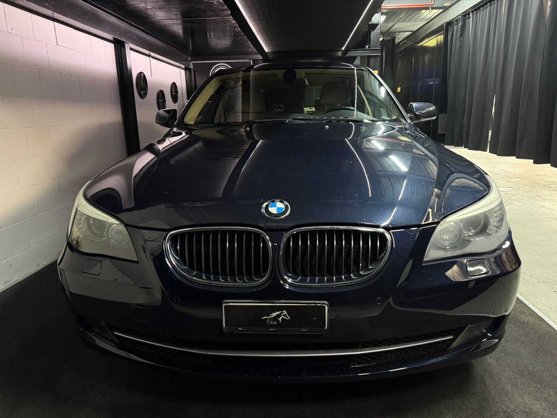 BMW 530xi Steptronic-image-3