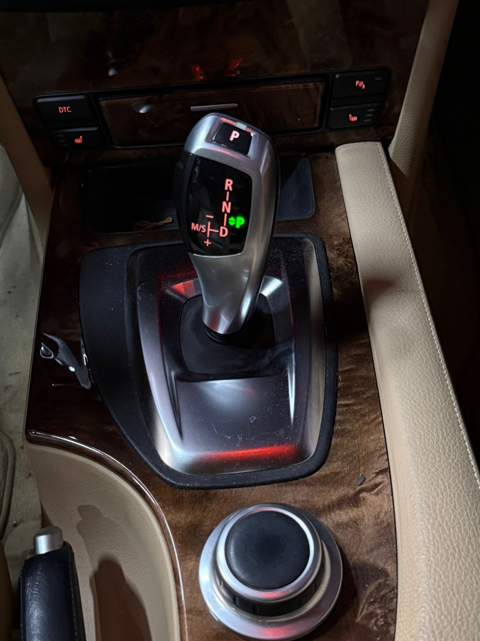 BMW 530xi Steptronic-image-11