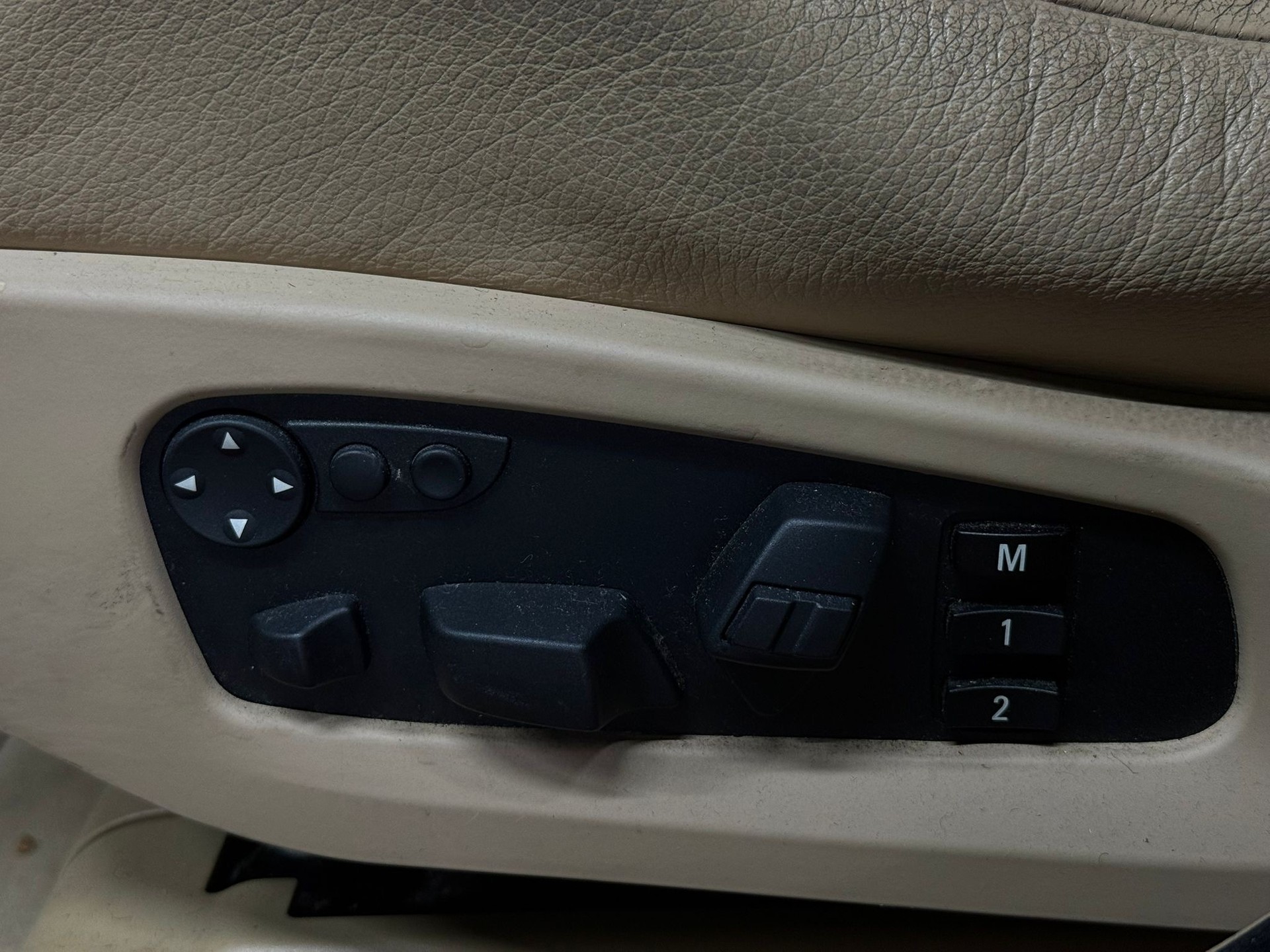 BMW 530xi Steptronic-image-16