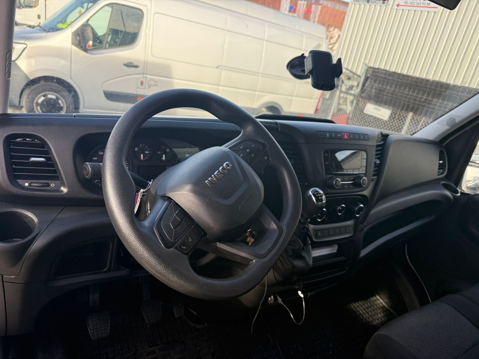 IVECO 35 S 18H-image-2