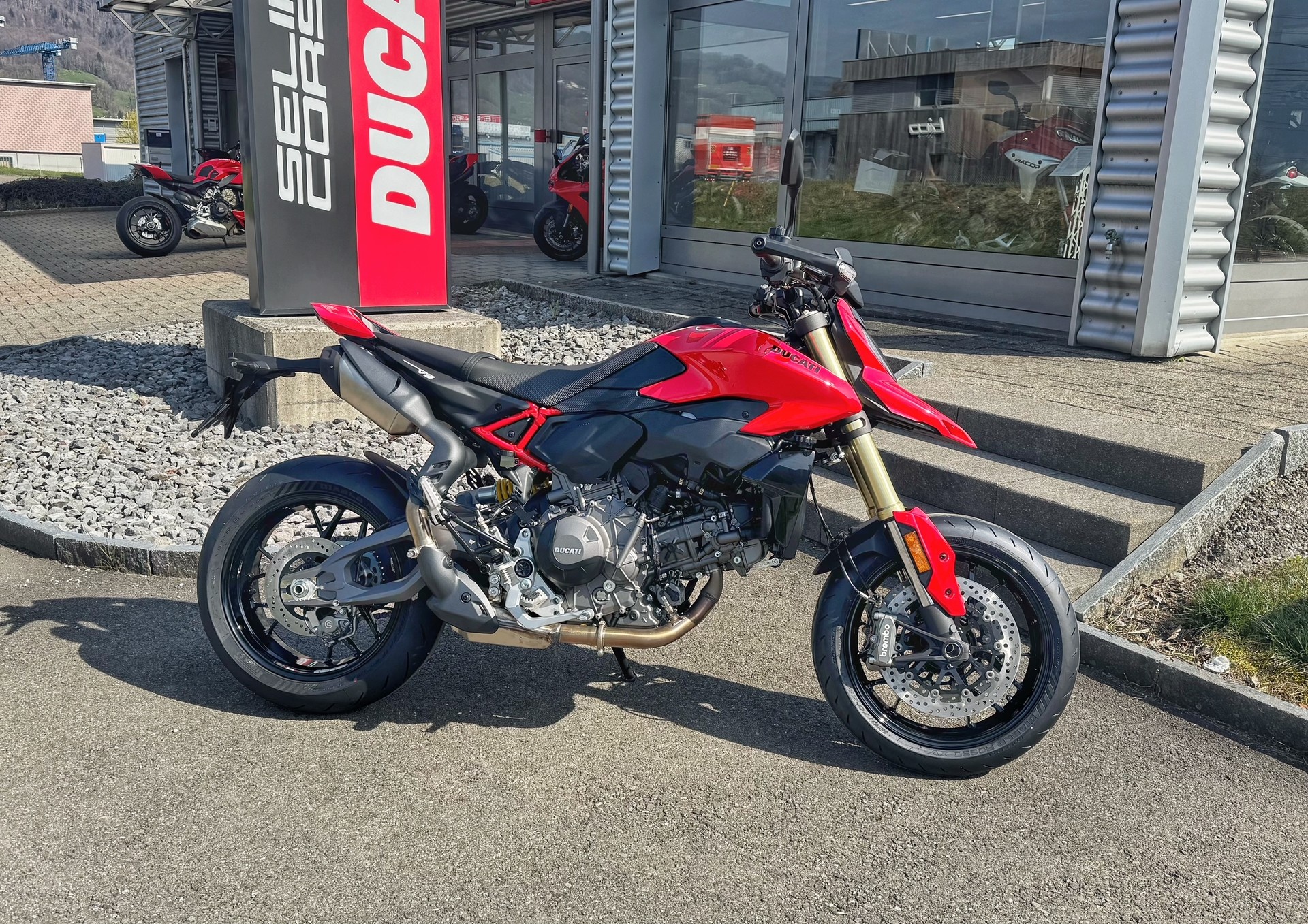 DUCATI Hypermotard V2 (35kW)-image-2