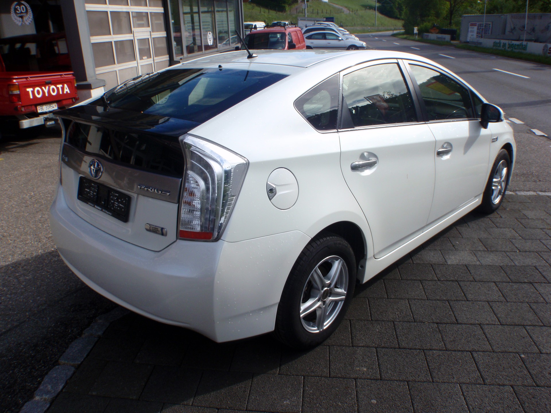 TOYOTA Prius 1.8 16V Plug-in Hybrid Sol Premium-image-3
