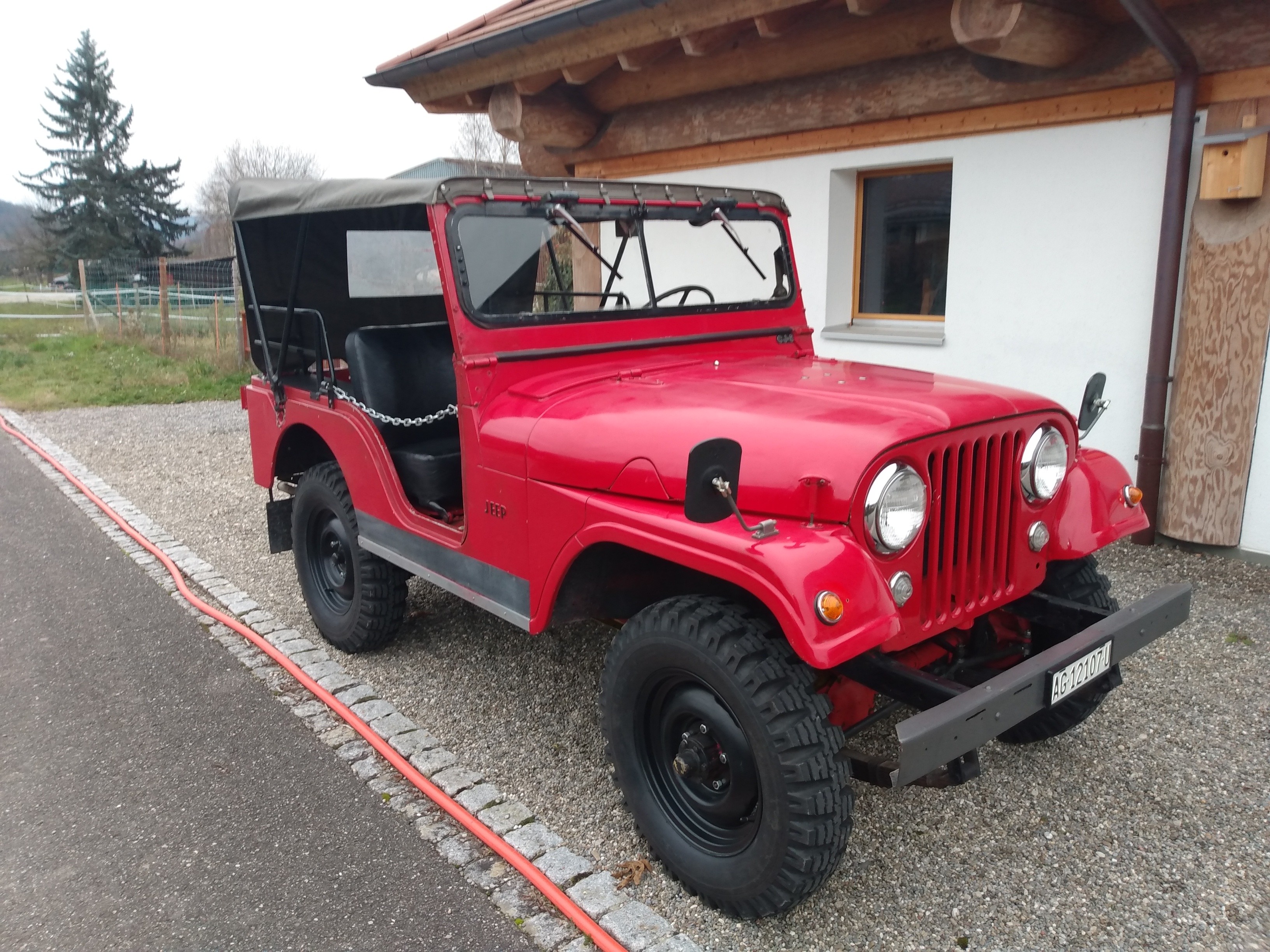 JEEP Universal — slika 1