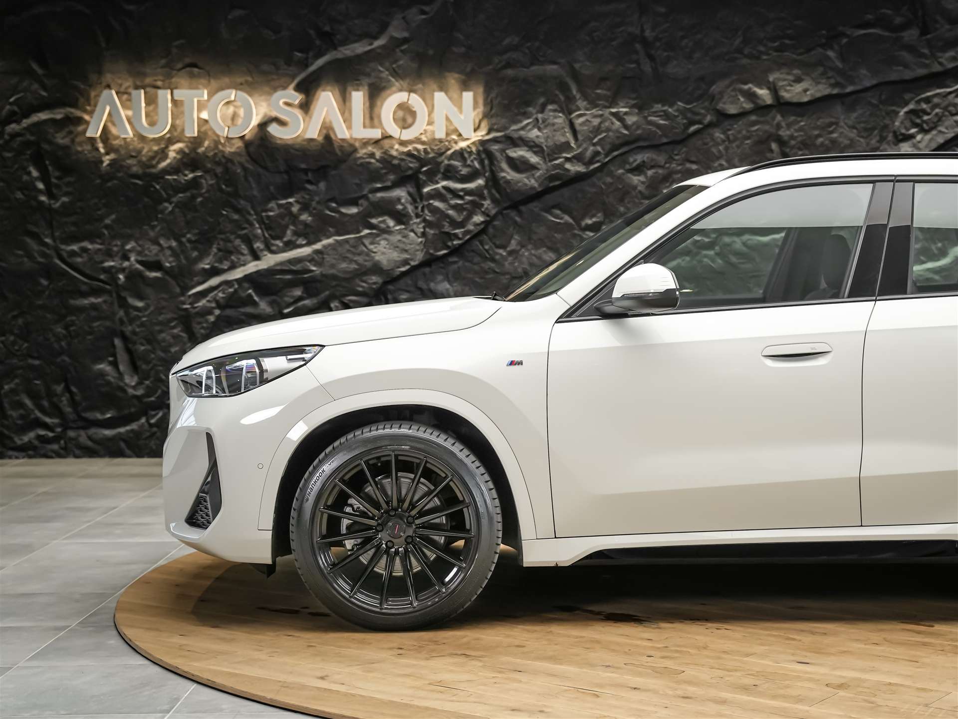 BMW X1 xDrive 23i 48V M Sport *20" Felgen*Harman/Kardon*El. Sitze mit Memory*-image-13