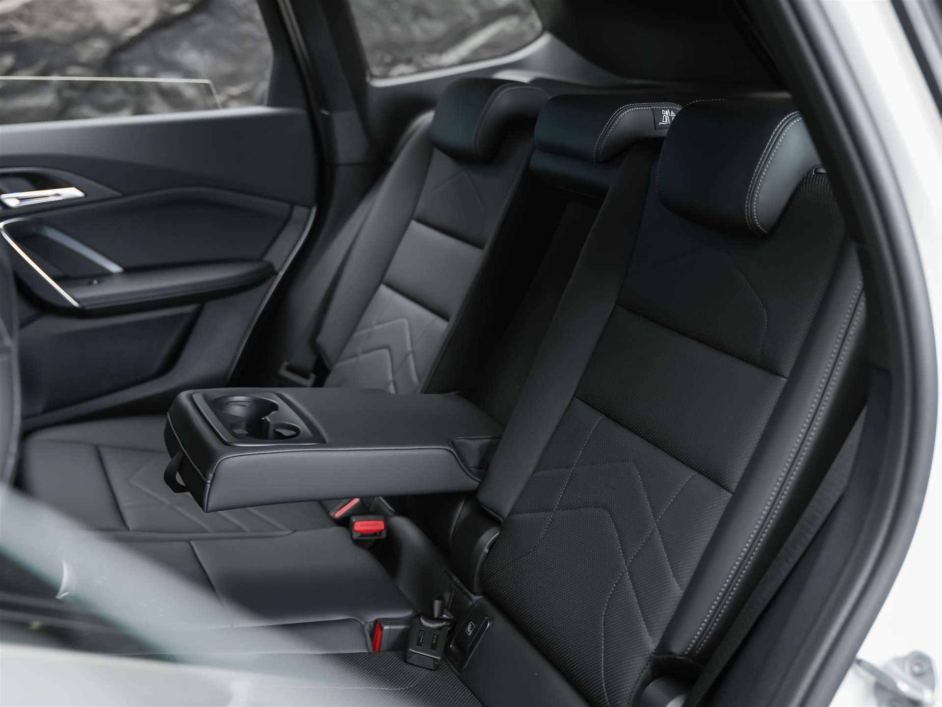 BMW X1 xDrive 23i 48V M Sport *20" Felgen*Harman/Kardon*El. Sitze mit Memory*-image-11