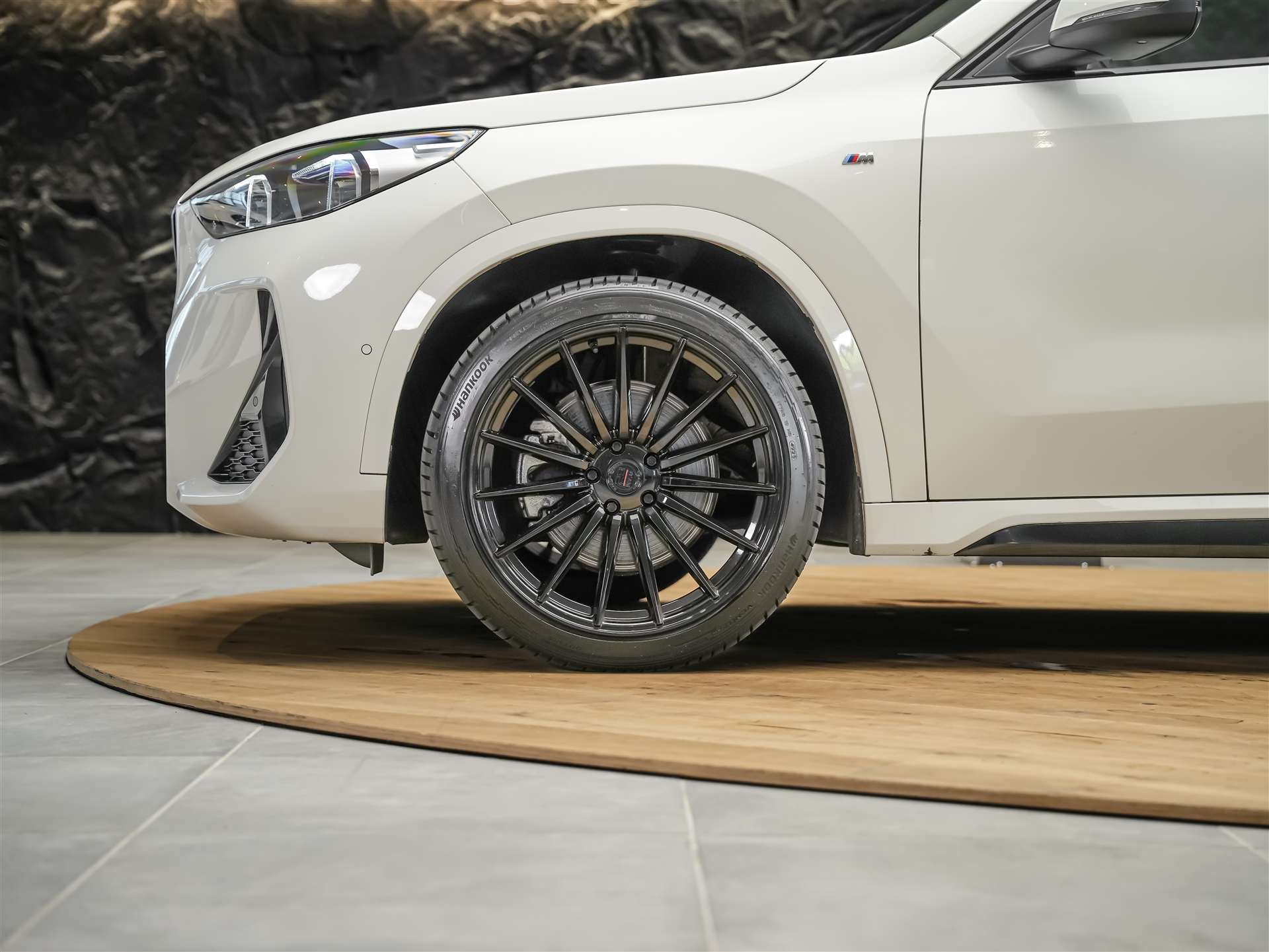 BMW X1 xDrive 23i 48V M Sport *20" Felgen*Harman/Kardon*El. Sitze mit Memory*-image-14
