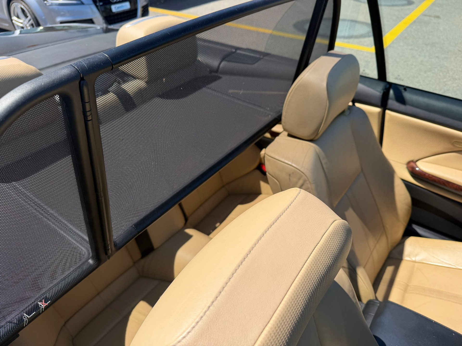BMW 325Ci Cabriolet-image-23