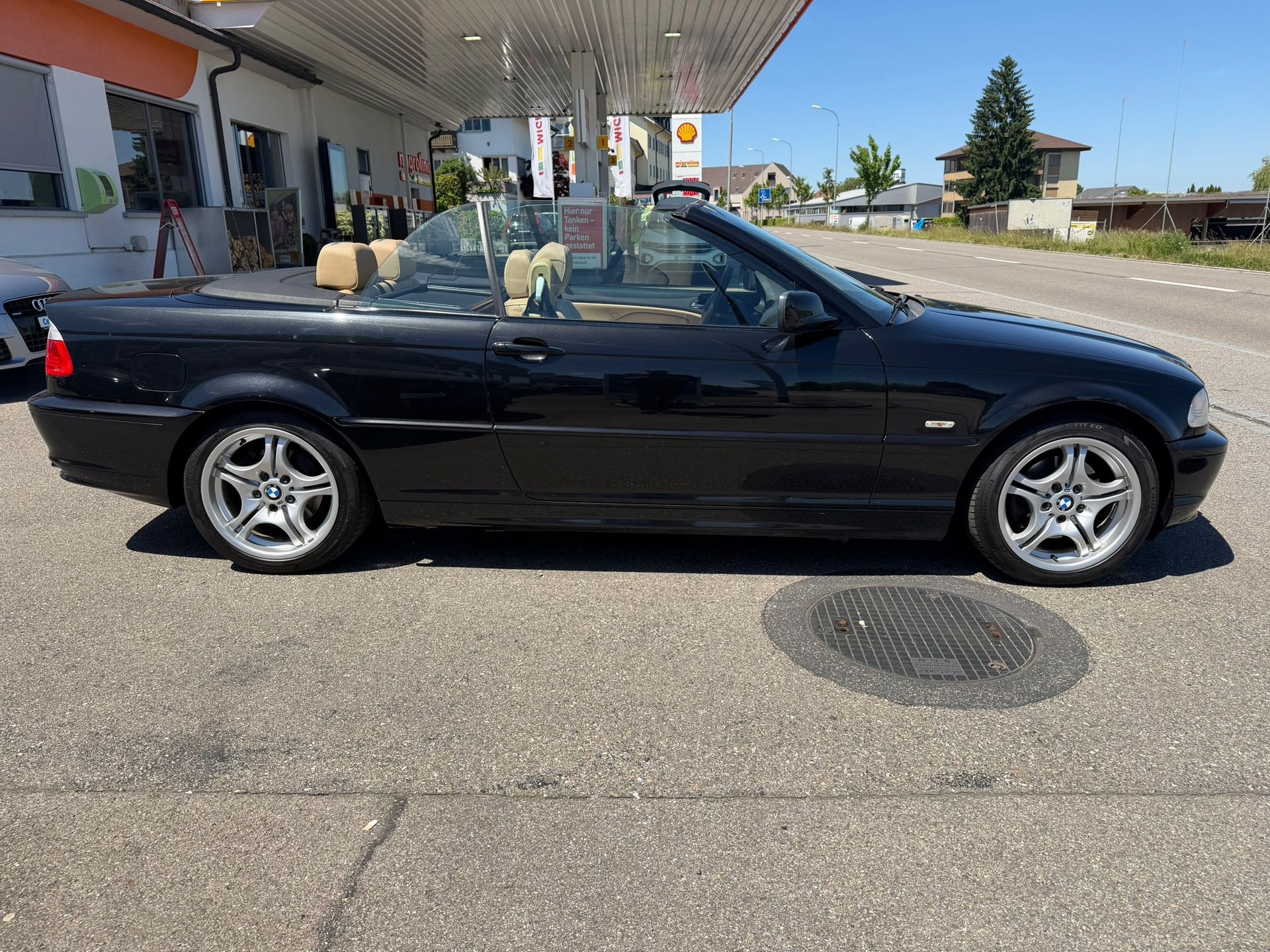 BMW 325Ci Cabriolet-image-18