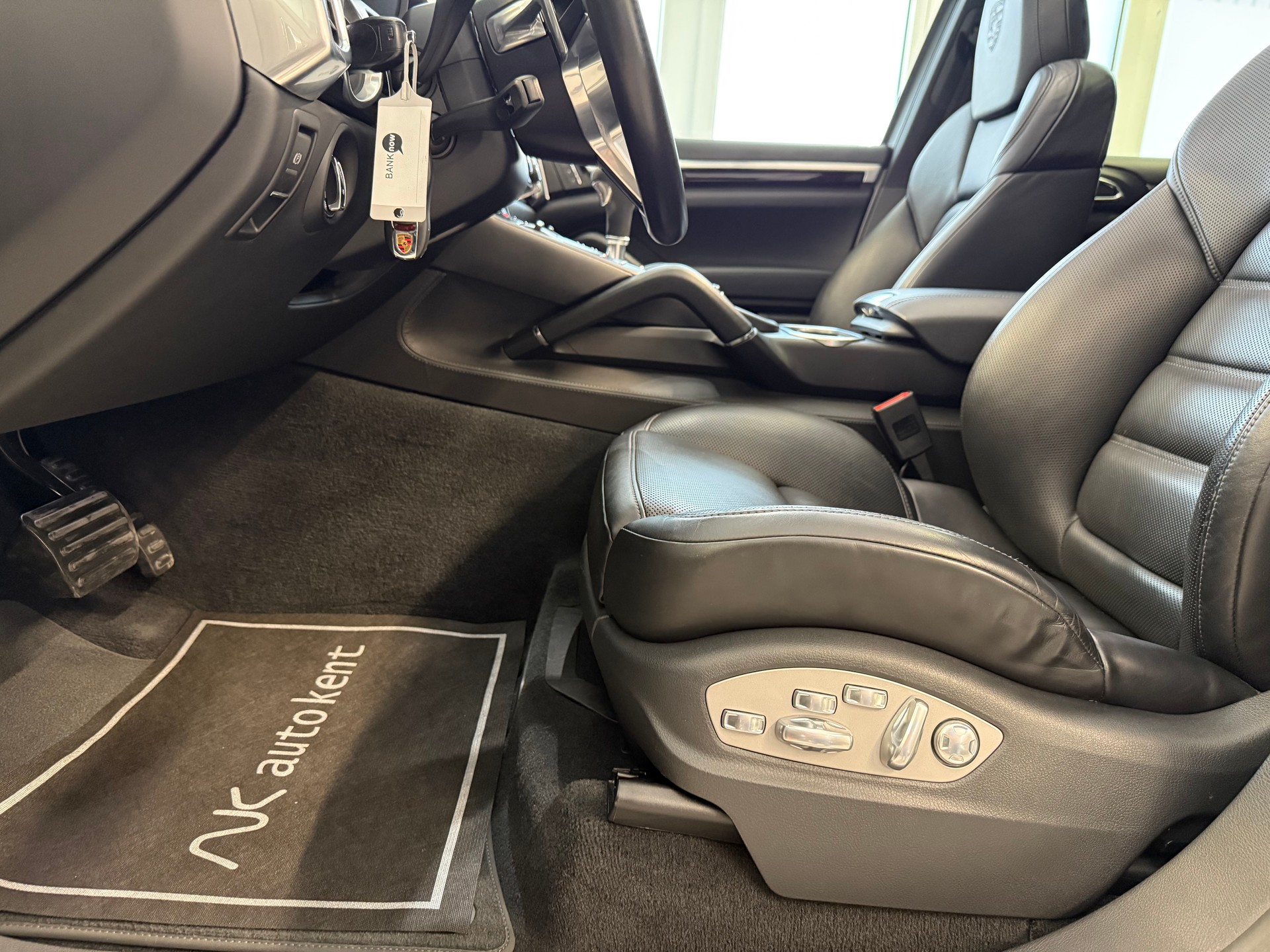 PORSCHE Cayenne Diesel-image-14