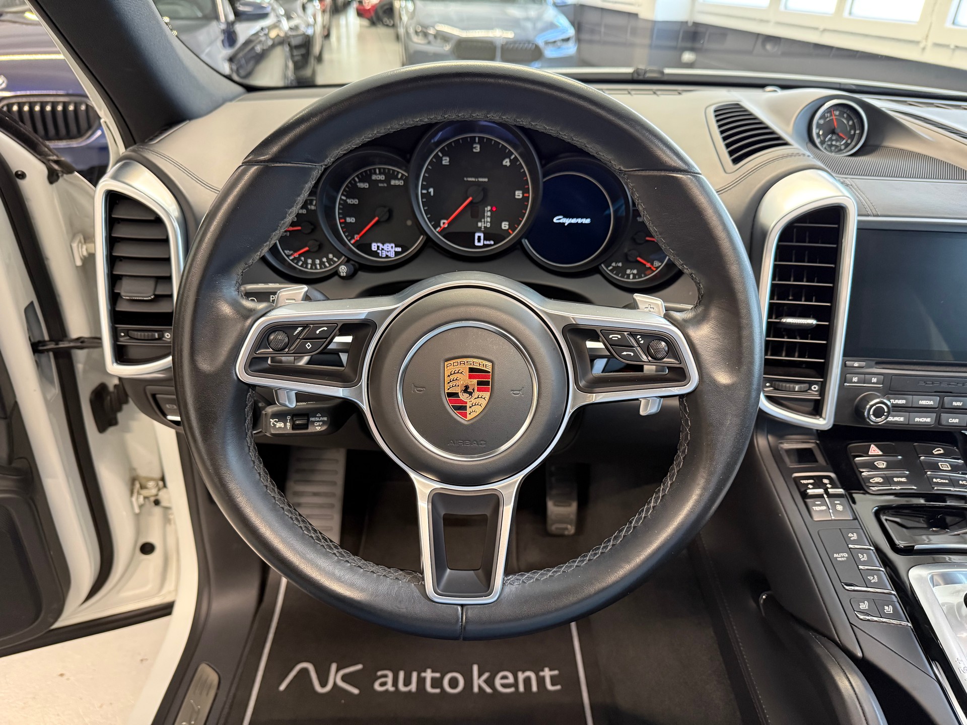 PORSCHE Cayenne Diesel-image-8