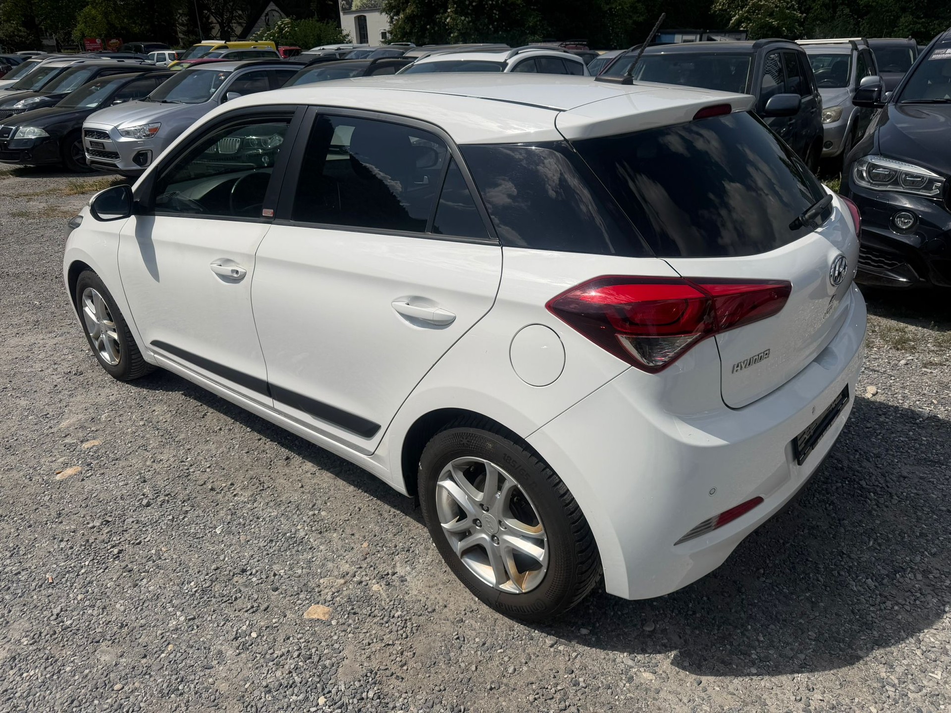 HYUNDAI i20 1.0 T-GDi Amplia-image-8