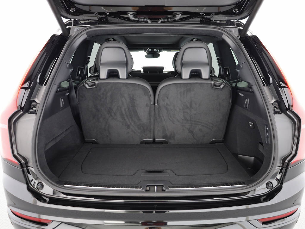 VOLVO XC90 2.0 T8 TE XCLUSIVE Ultra Dark eAWD-image-3