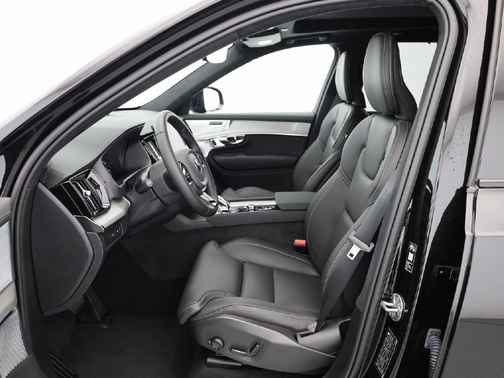 VOLVO XC90 2.0 T8 TE XCLUSIVE Ultra Dark eAWD-image-1