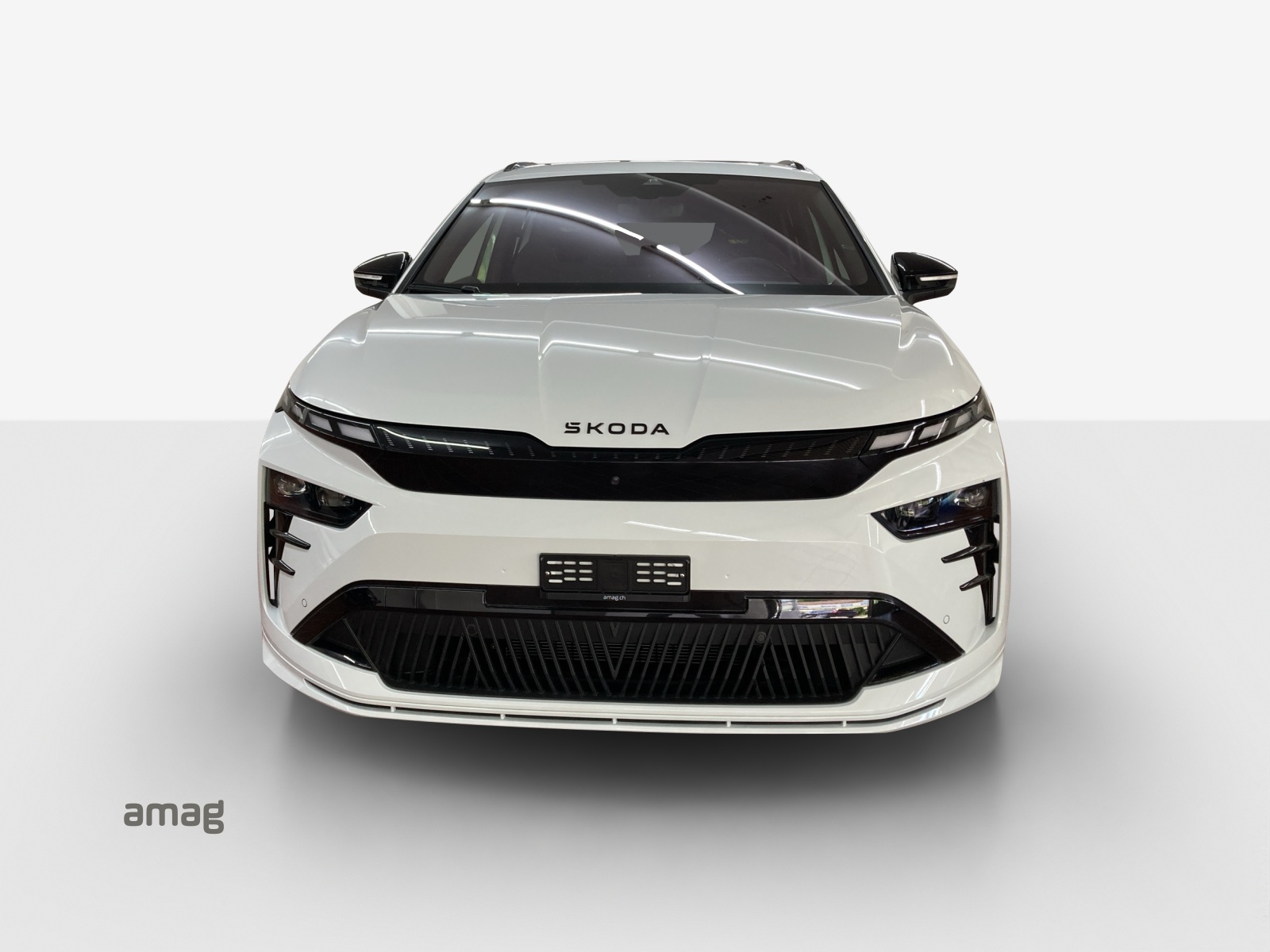 SKODA Enyaq 4x4 RS-image-4