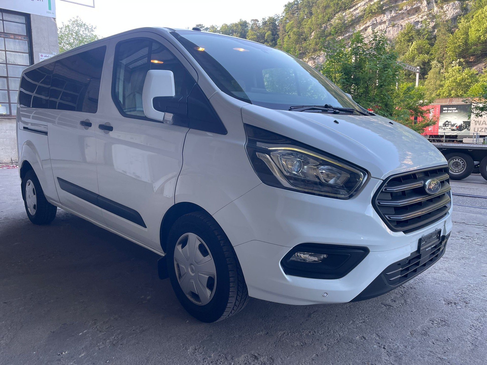 FORD Transit Custom 320 L2H1 Trend-showroom-element-3