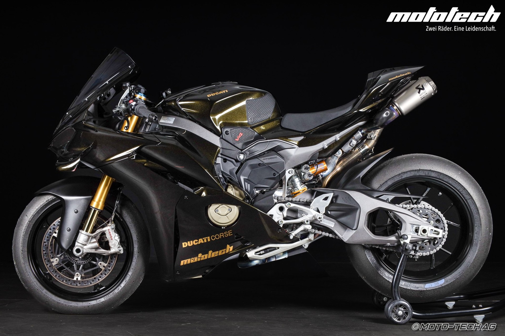 DUCATI Panigale V4 S RACEBIKE-image-4