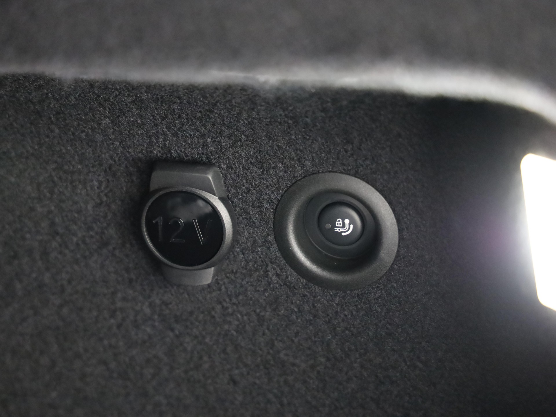 BMW X1 23d xDrive paddles-image-7