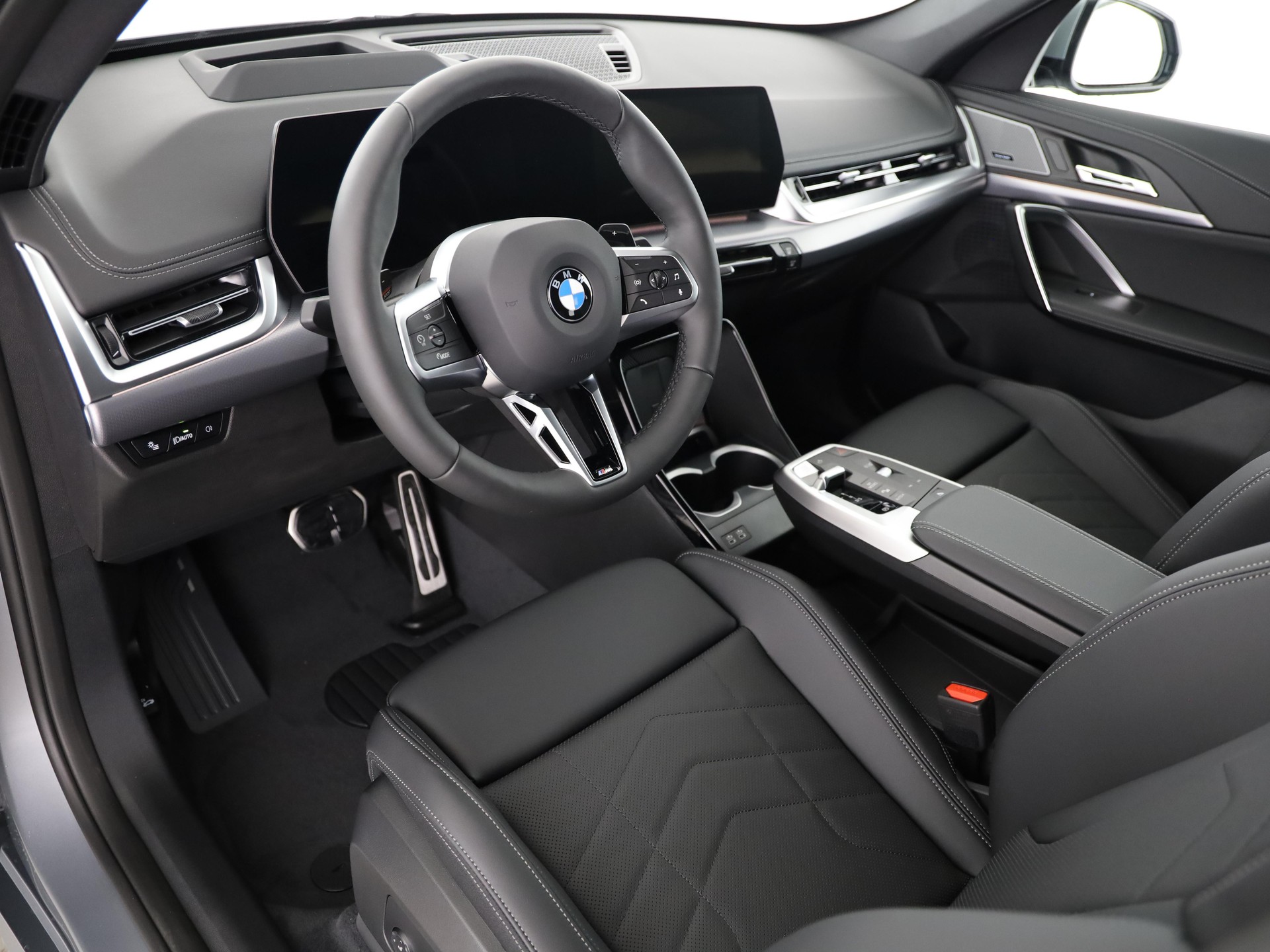 BMW X1 23d xDrive paddles-image-12