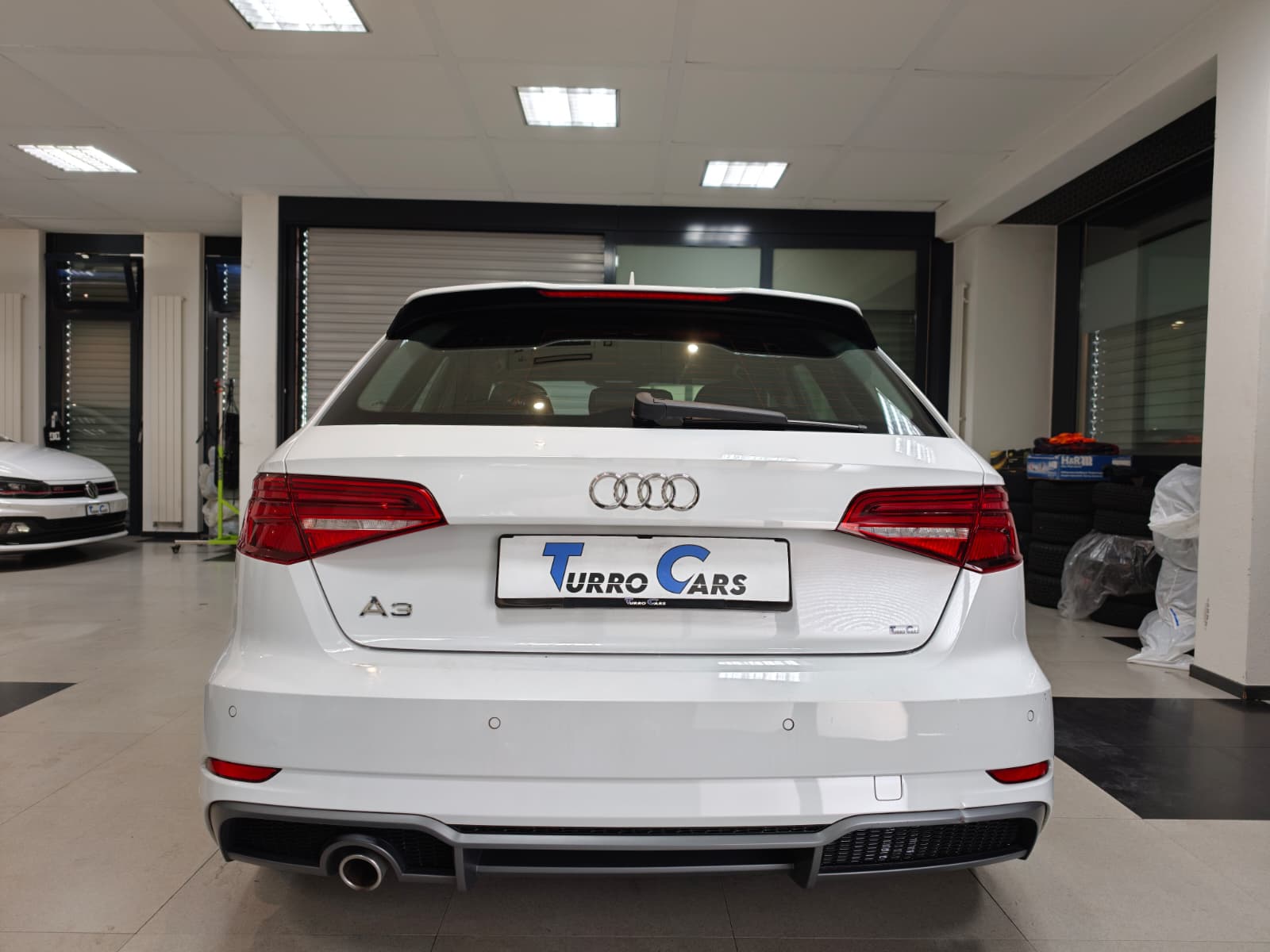AUDI A3 Sportback 1.6 TDI S-Line S-tronic-image-4