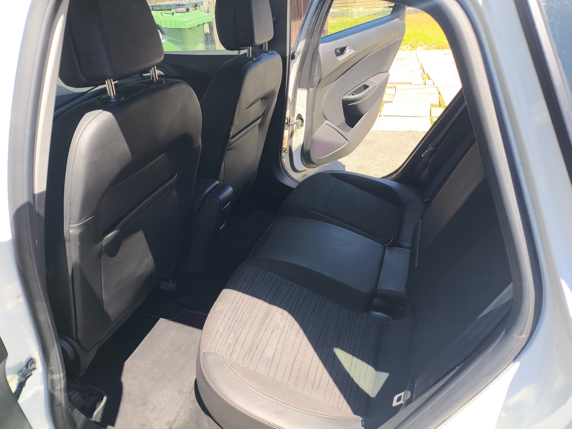 OPEL Astra 1.4i 16V Turbo Automatic-image-13