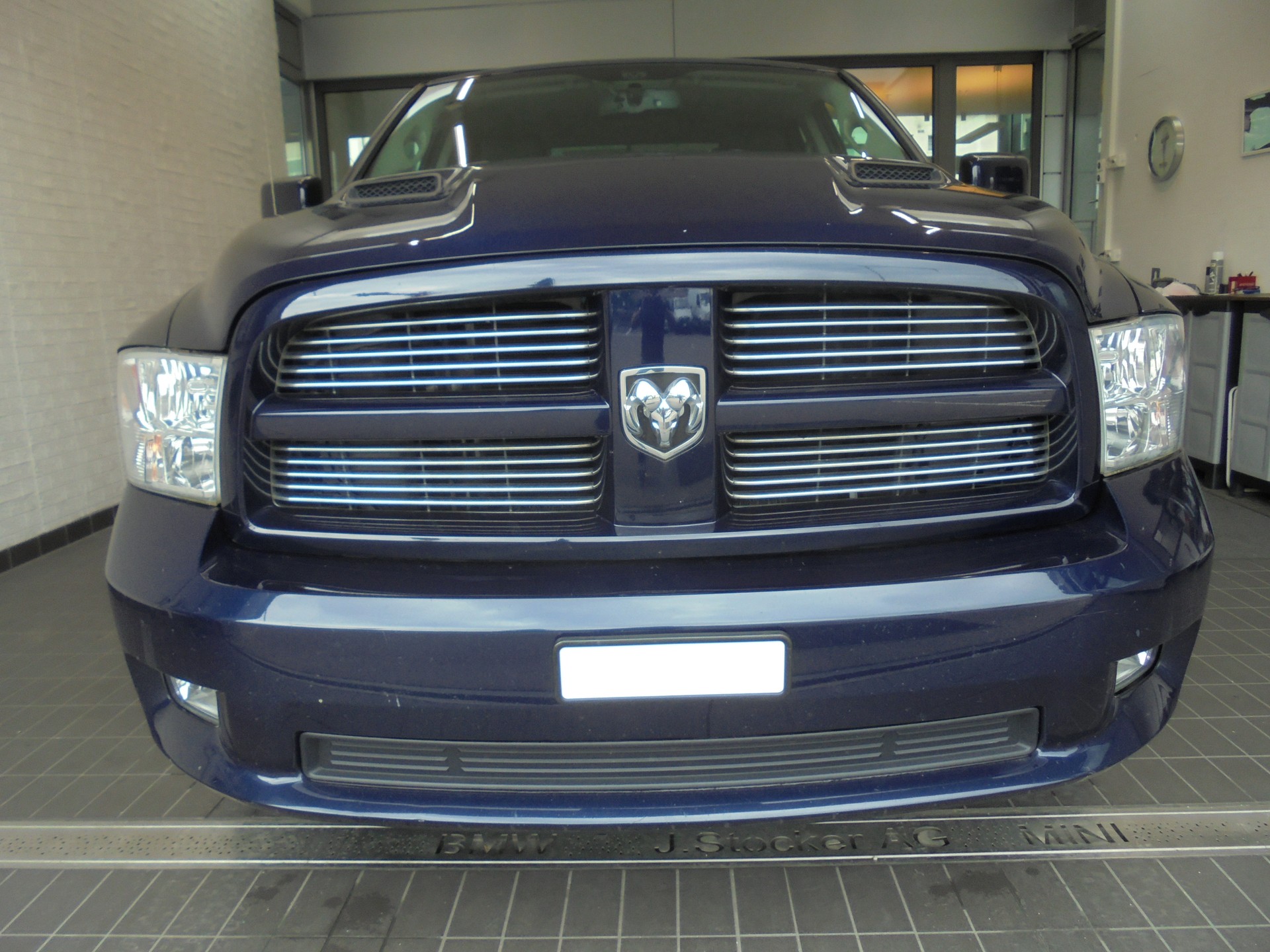 DODGE HEMI V8 5.7 4x4-image-1