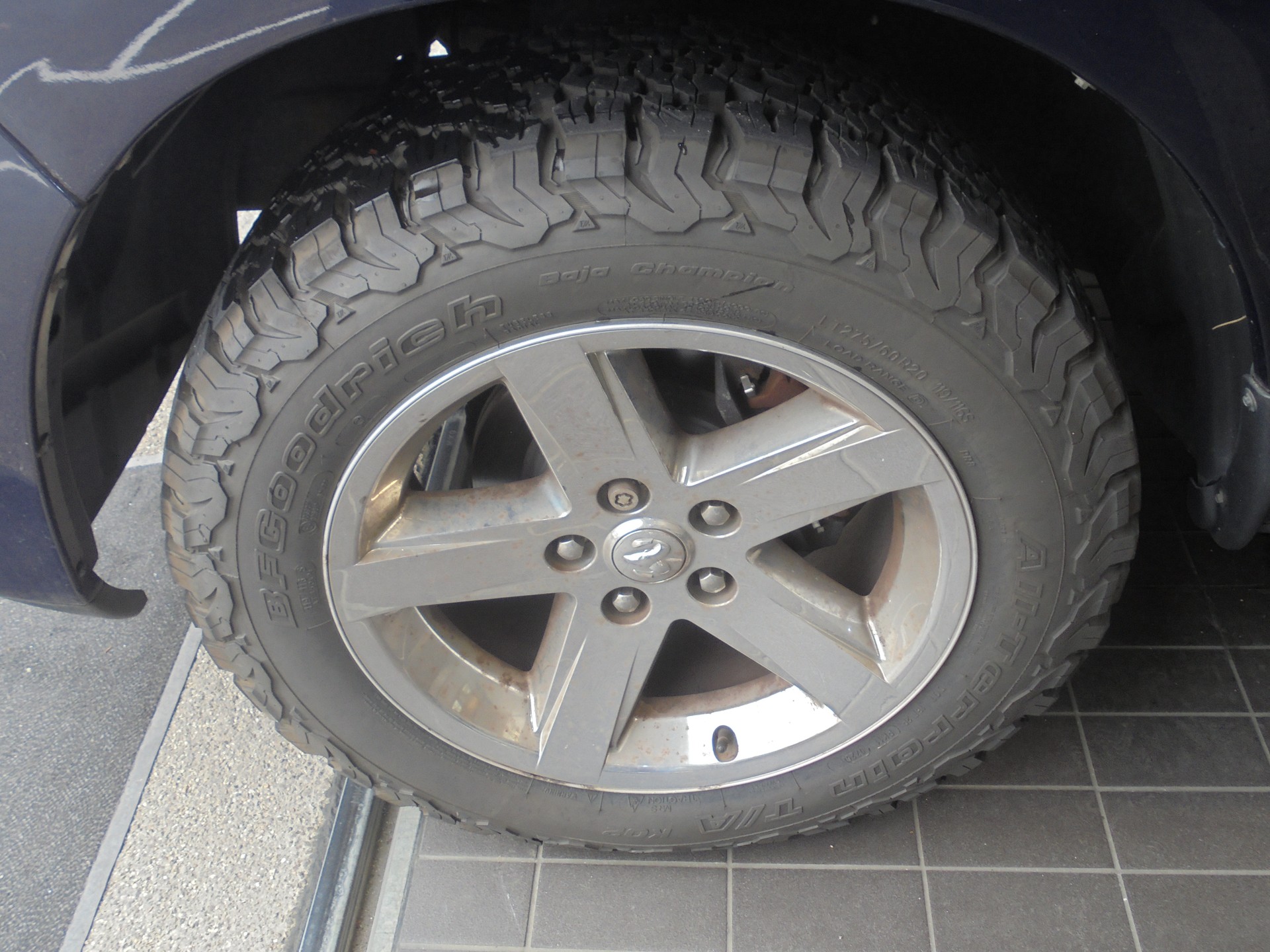 DODGE HEMI V8 5.7 4x4-image-12
