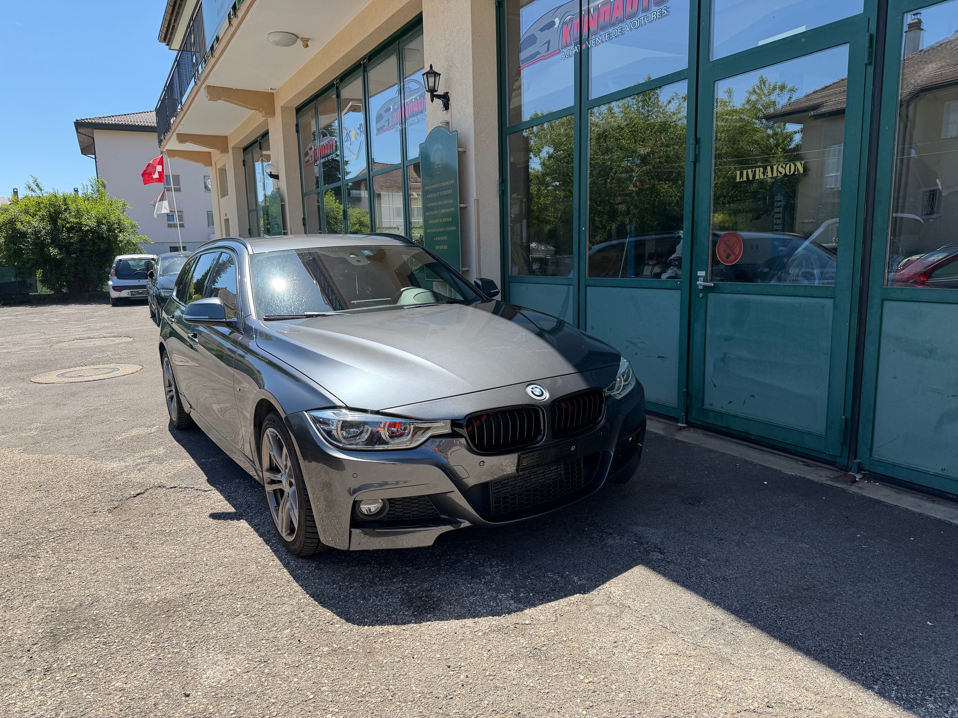 BMW 320d xDrive Touring Sport Line Steptronic-image-0
