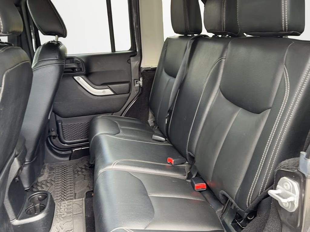 JEEP Wrangler 2.8CRD Unlimited Sahara X Automatic-image-11