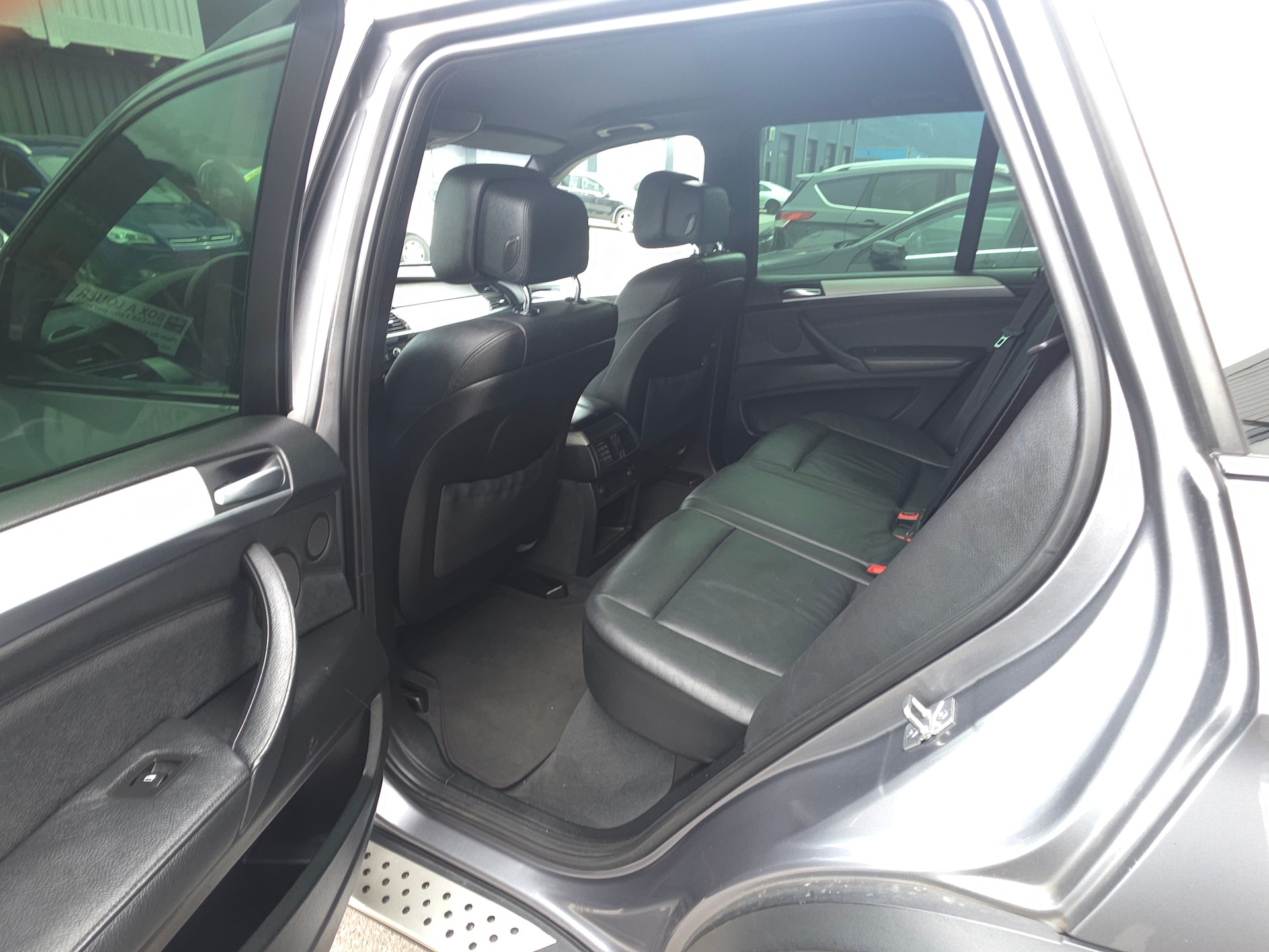 BMW X5 xDrive 30d Steptronic-image-12