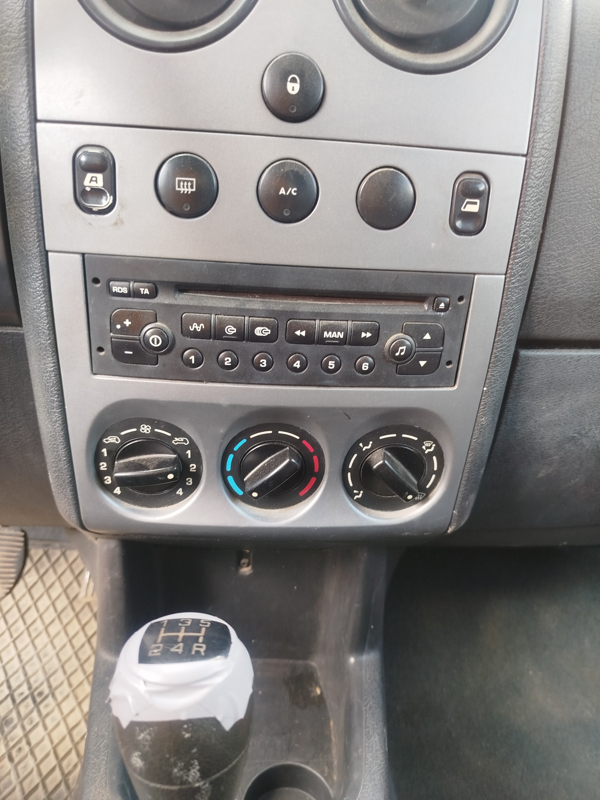 CITROEN Berlingo 2.0 HDi 600-image-11