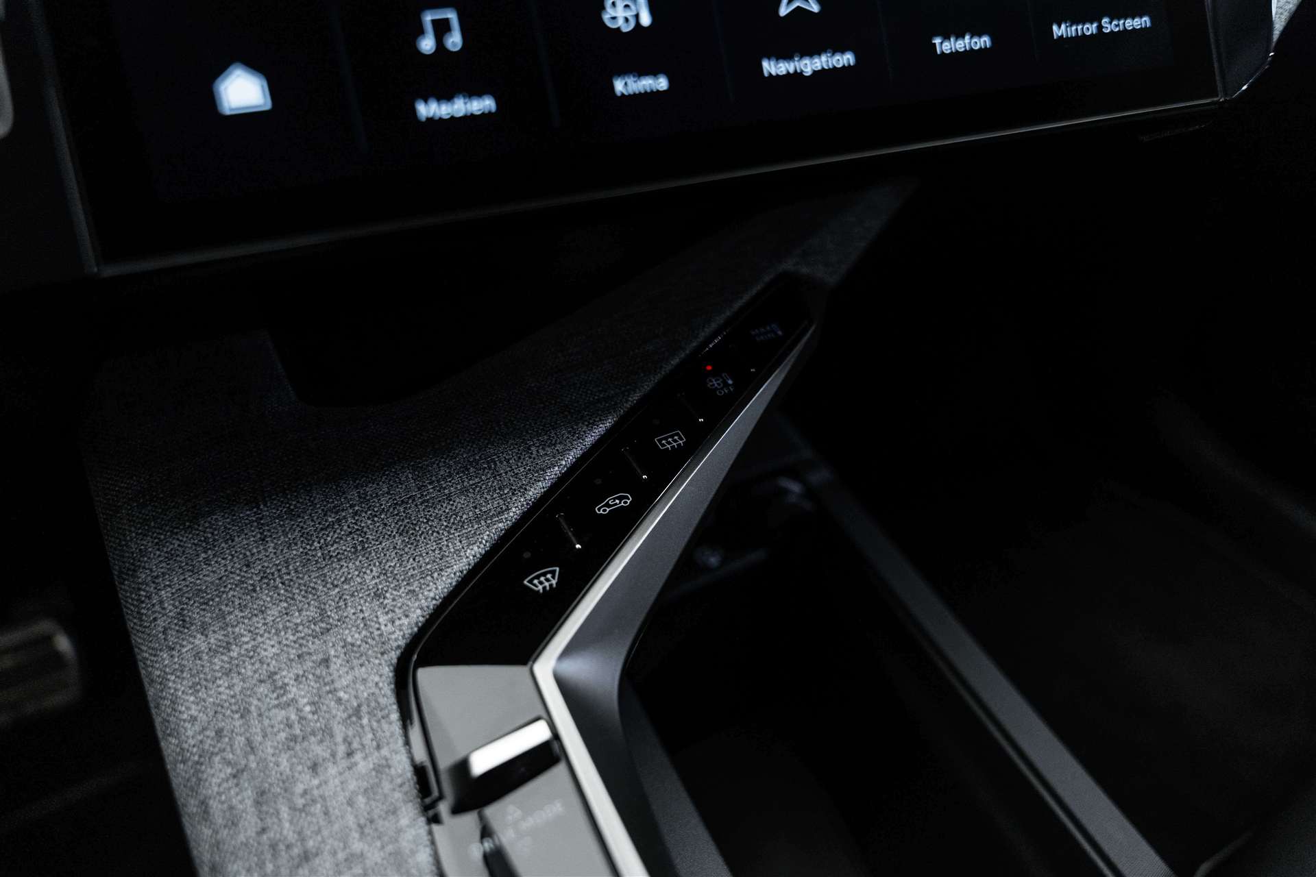 PEUGEOT 5008 145 Hybrid GT 7-Plätzer e-DCS-Automat-image-25