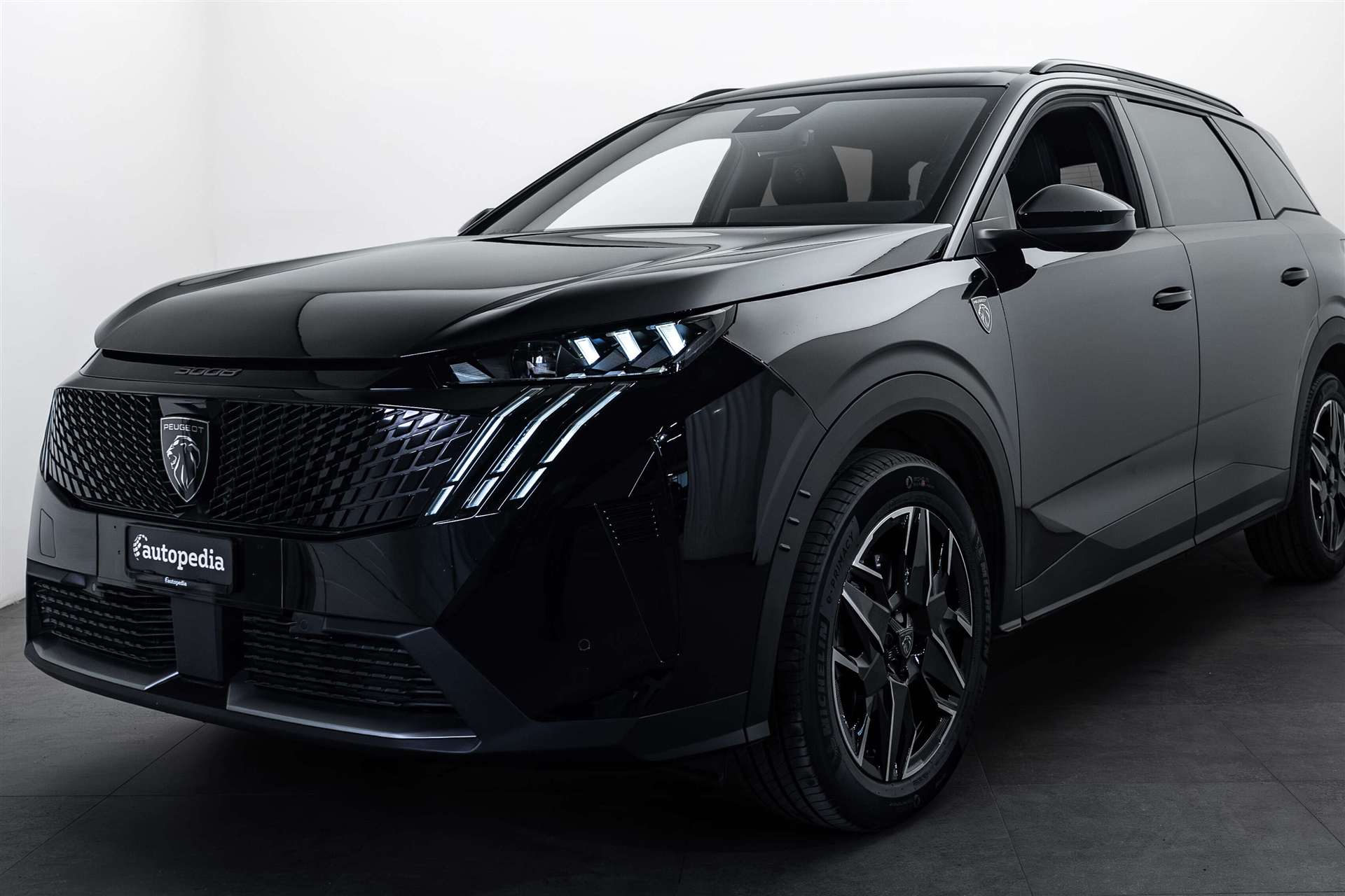 PEUGEOT 5008 145 Hybrid GT 7-Plätzer e-DCS-Automat-image-1