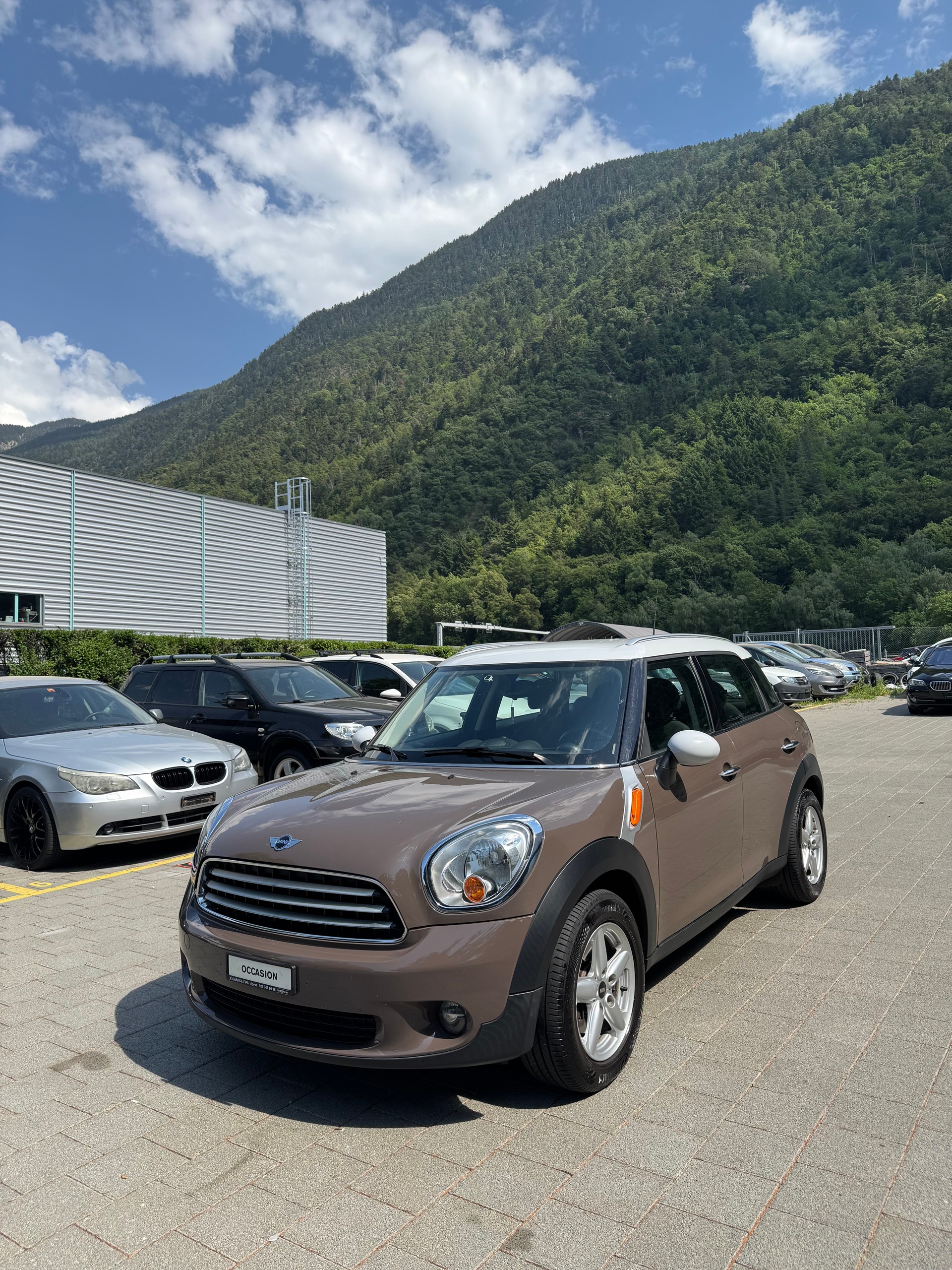 MINI Countryman Cooper D ALL4-image-0